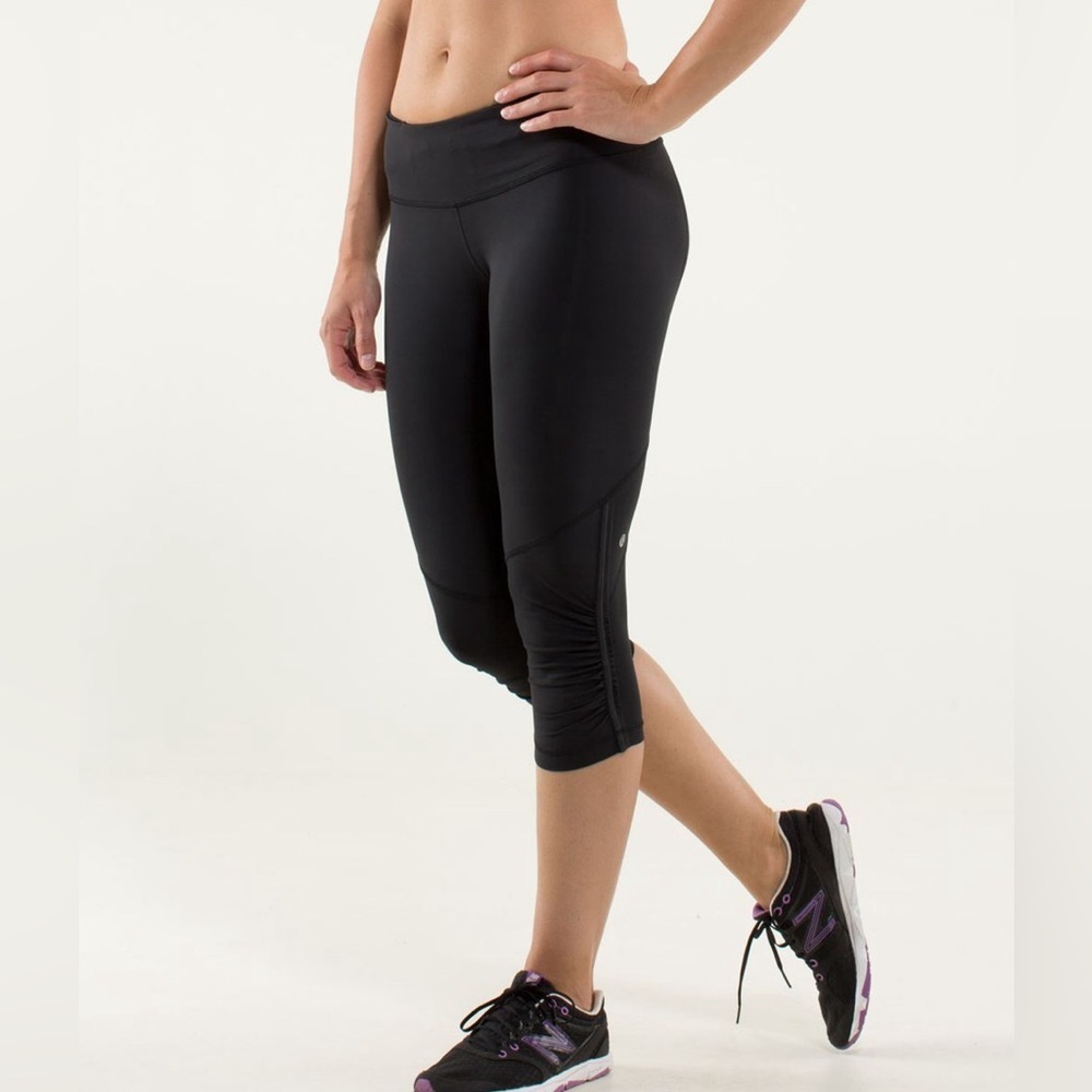 Lululemon Run: For Your Life Crop
Black size 8